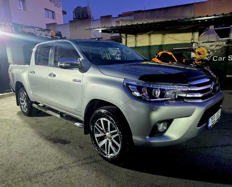 Toyota Hilux 2,4L 2016