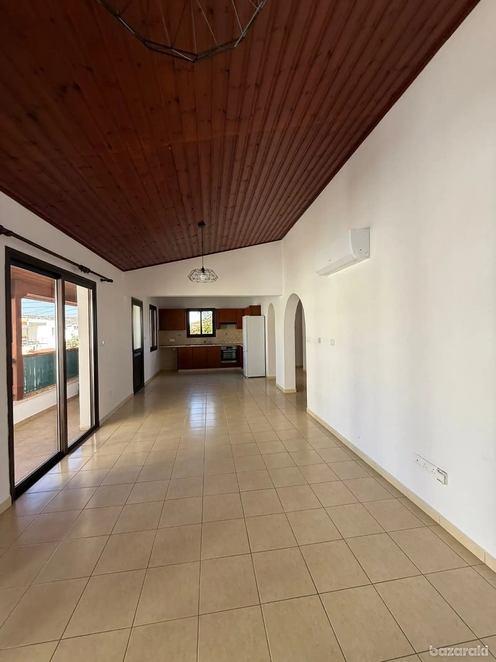 House, 3 bedrooms — 9