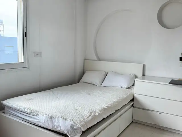 Room for a girl ideally, Επαρχία Λεμεσού — Λεμεσός - Μέσα Γειτονιά