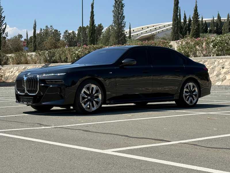 BMW 7-Series 3,0L 2023
