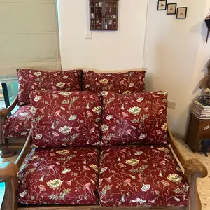 Beautiful 2 & 3 seater wooden sofa set in excellent condition, Paphos — Paphos - Agios Theodoros