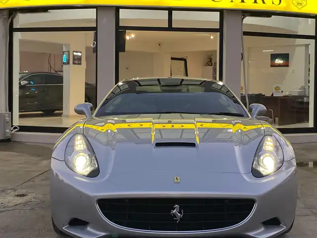 Ferrari California