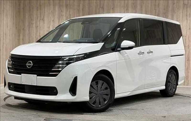 Nissan Serena 2,0L 2023
