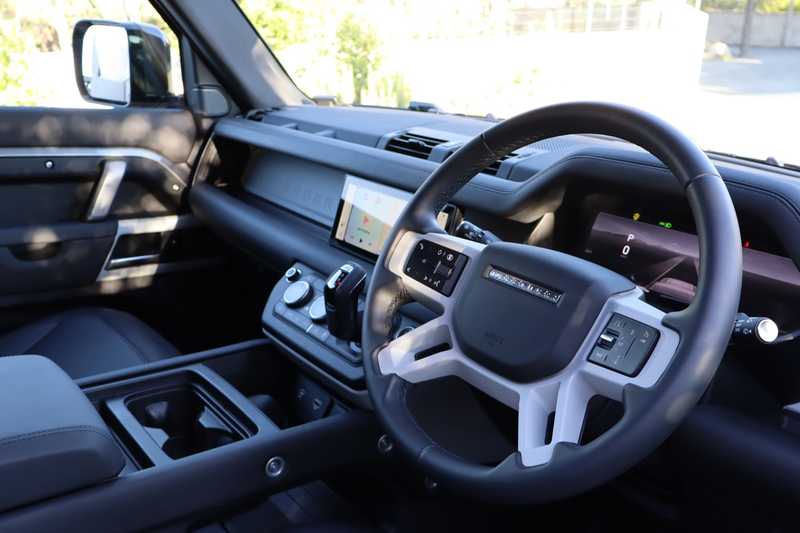 2024 Land Rover Defender 3,0L 2024 Cyprus