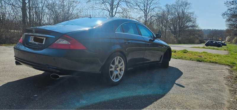 2004 Mercedes-Benz CLS-Class 5,0L 2004 Cyprus