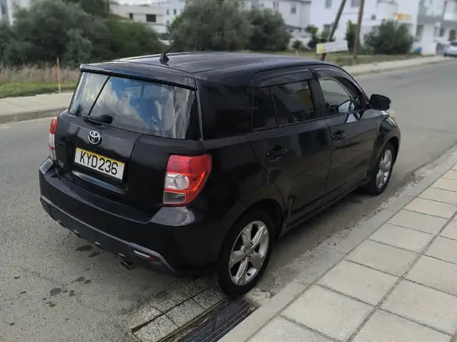 Toyota Ist