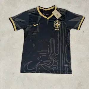 Nike x brazil special jersey, Επαρχία Λευκωσίας — Λατσιά - Άγιος Ελευθέριος