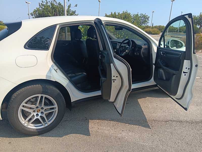 2022 Porsche Macan 2,0L 2022 Cyprus