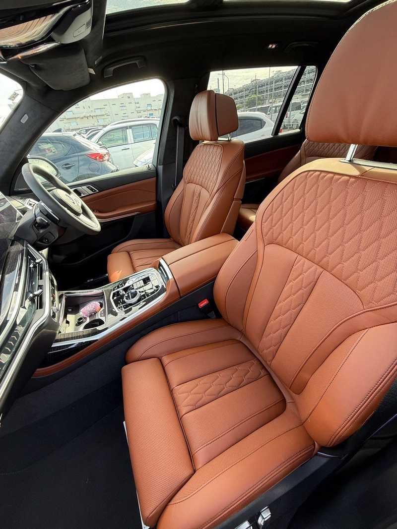 2025 BMW X7 3,0L 2025 Cyprus