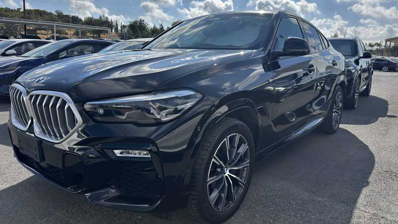 2021 BMW X6 3,0L 2021 Cyprus