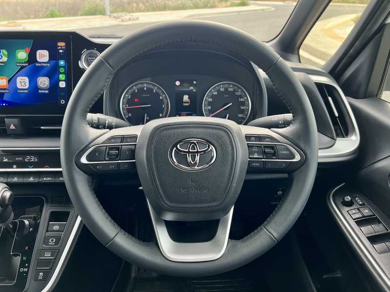 2023 Toyota Voxy 2,0L 2023 Cyprus