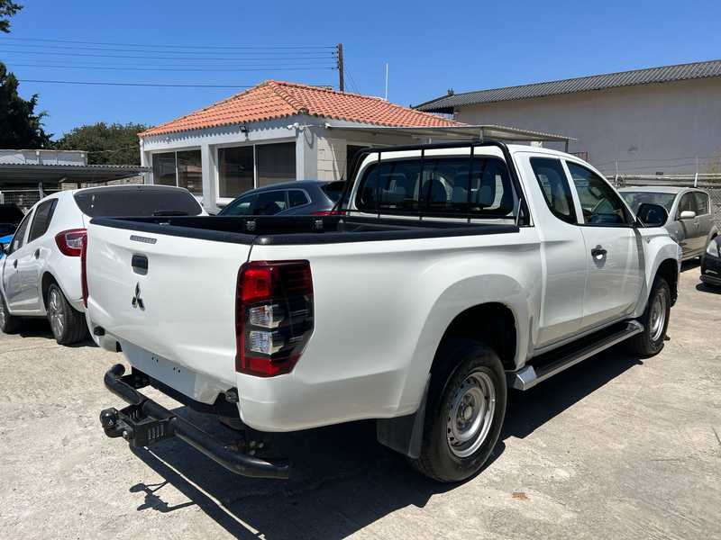 2020 Mitsubishi L200 2,3L 2020 Cyprus