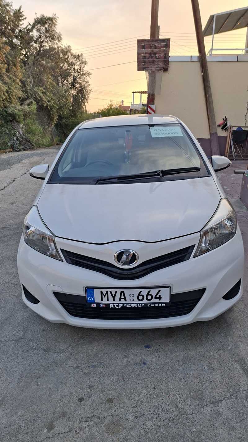 Toyota Vitz 1,3L 2014