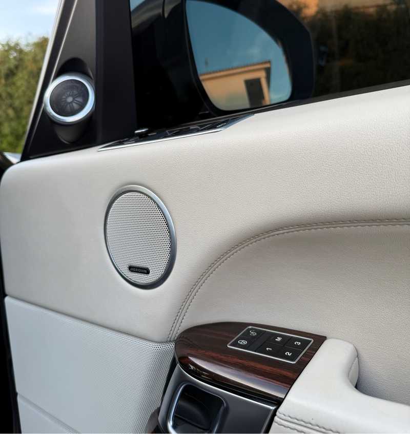 2015 Land Rover Range Rover Vogue 3,0L 2015 Cyprus