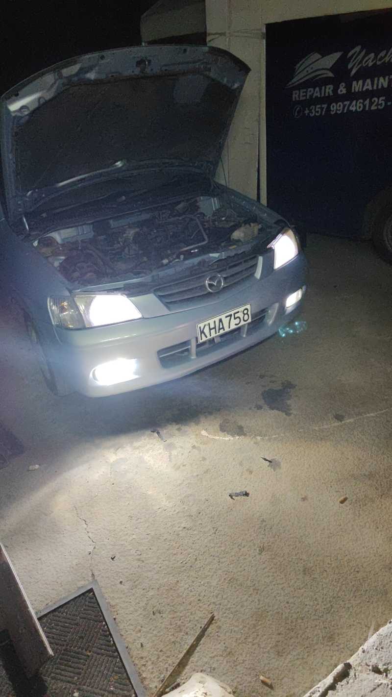 2000 Mazda Demio 1,3L 2000 Cyprus
