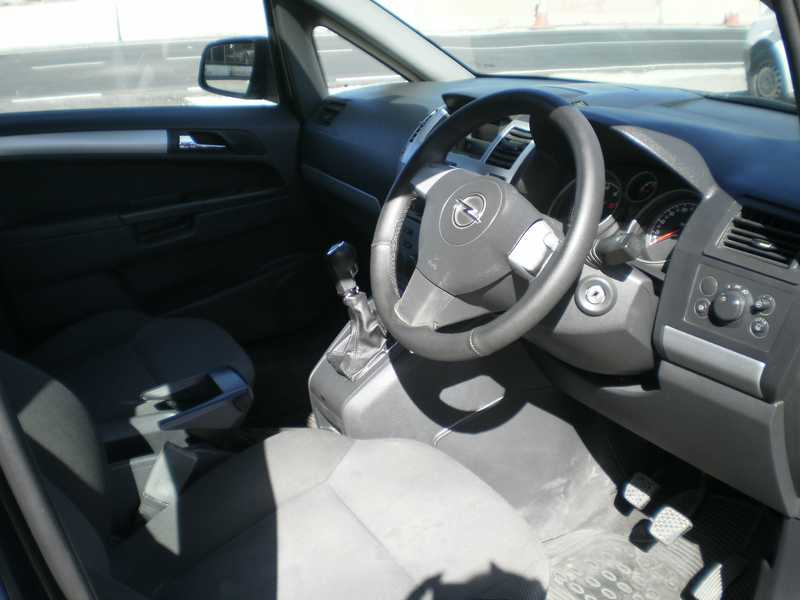 2013 Opel, Vauxhall Zafira 1,6L 2013 Cyprus