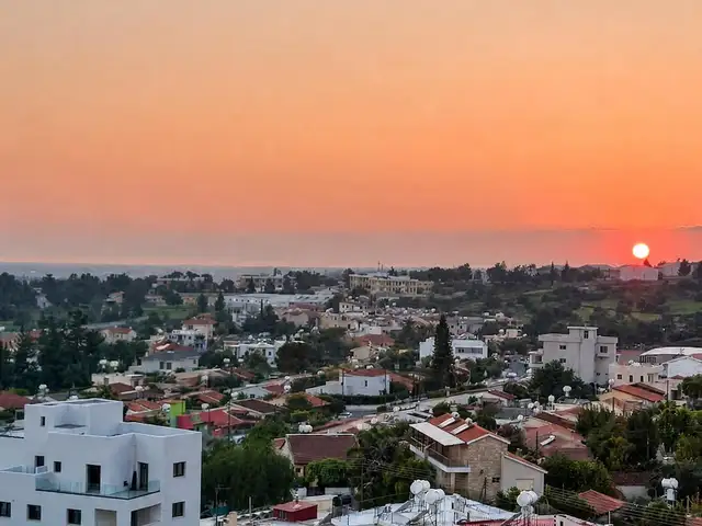 4-bedroom apartment to rent, Επαρχία Λεμεσού — Λεμεσός - Αγία Φύλα - 9