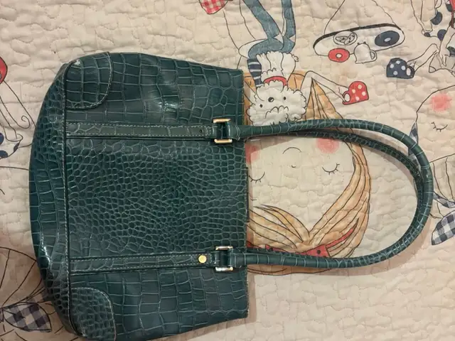 Cute vintage y2k emerald green crocodile tote bag, Limassol — Agios Athanasios