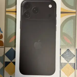 Apple iphone 18 pro max 512gb black brand new with 2 years warranty & receipt, Nicosia — Nicosia - Ag. Antonios
