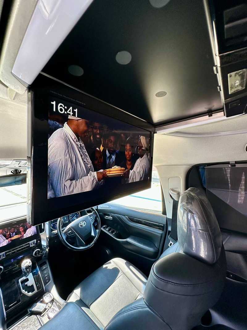2021 Toyota Alphard 2,5L 2021 Cyprus
