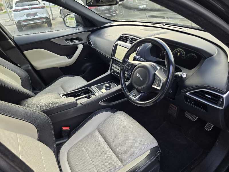 2017 Jaguar F-Pace 2,0L 2017 Cyprus