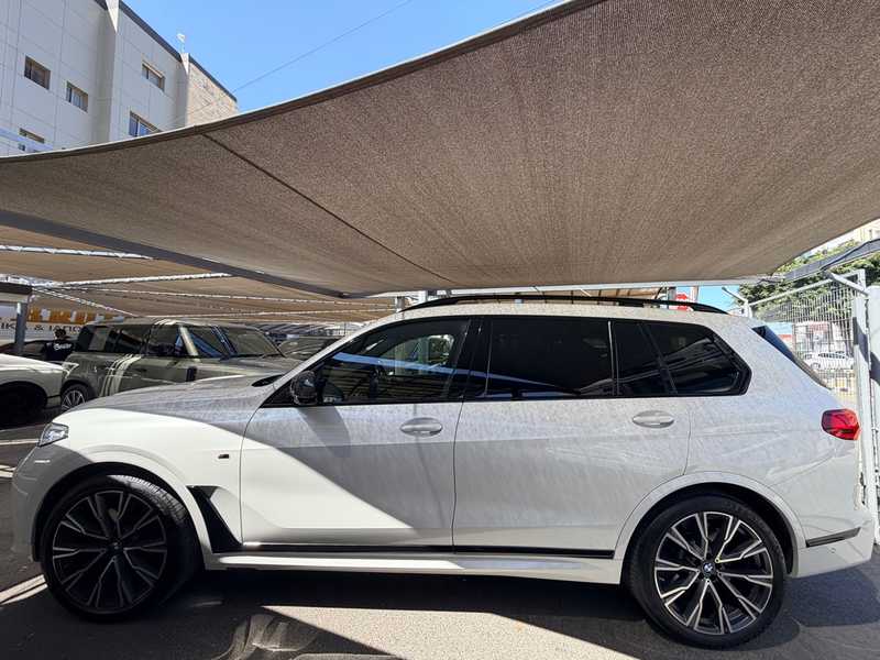 2021 BMW X7 4,4L 2021 Cyprus
