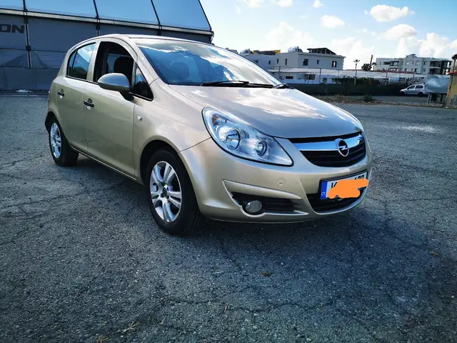 Opel, Vauxhall Corsa