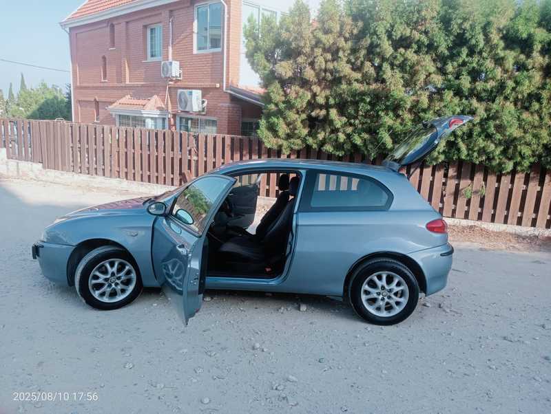 2004 Alfa Romeo 147 1,6L 2004 Cyprus