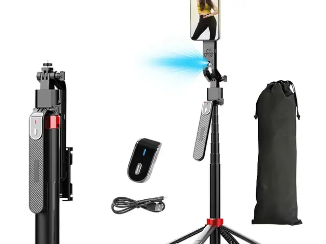 Q185 auto face tracking gimbal & tripod 360 rotating ai selfie stick, Limassol — Limassol - Agios Nicolaos