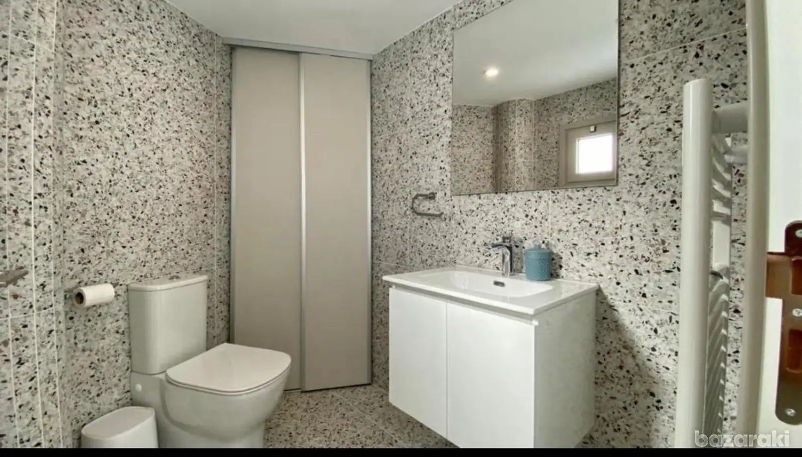 House, 2 bedrooms — 9