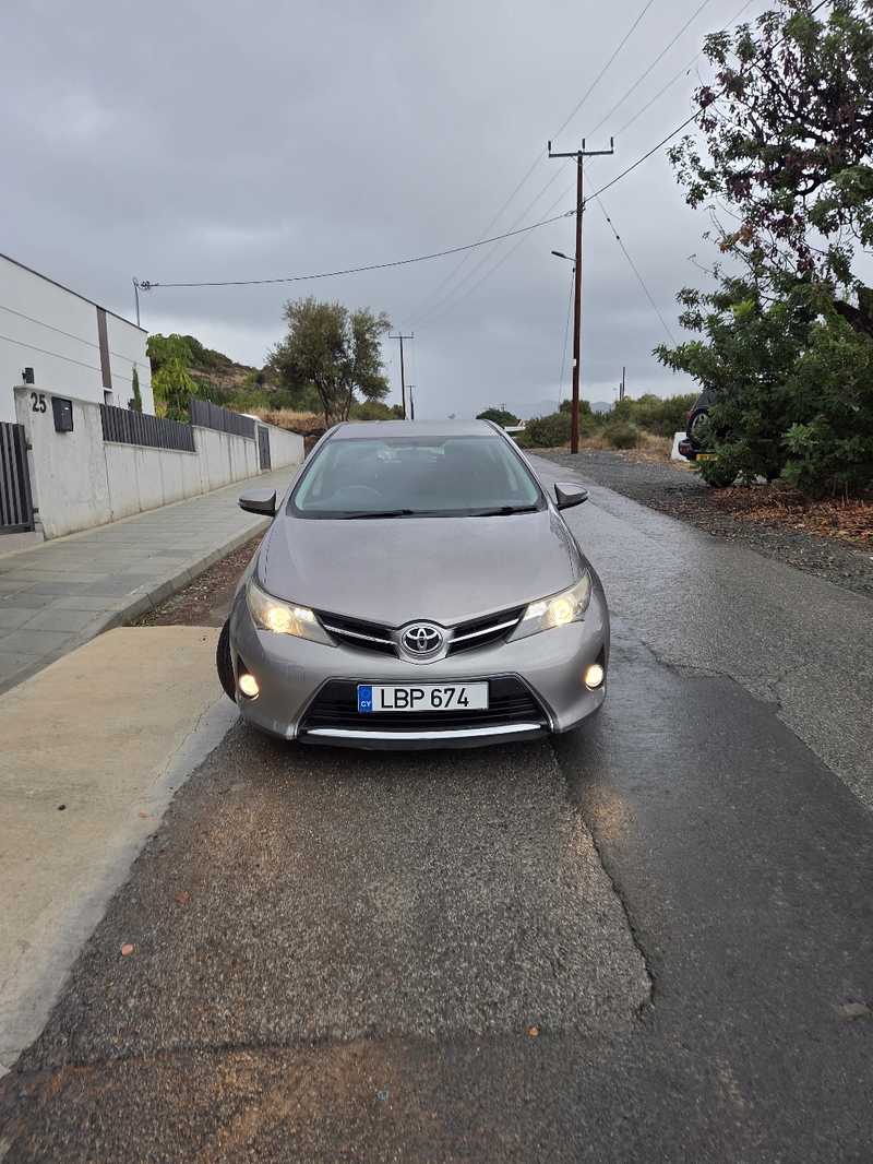 2013 Toyota Auris 1,6L 2013 Cyprus