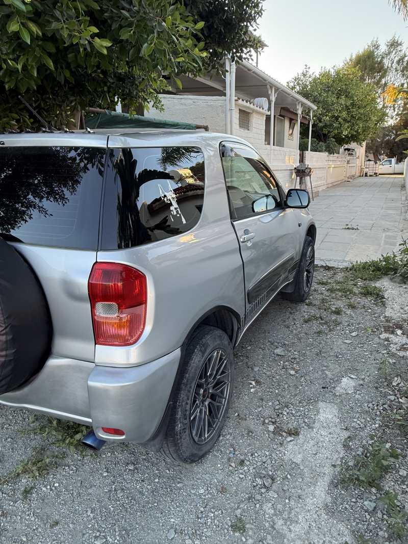 2002 Toyota RAV4 2,0L 2002 Cyprus