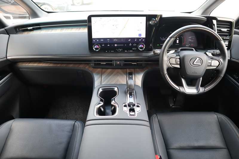 2024 Lexus LM 2,4L 2024 Cyprus
