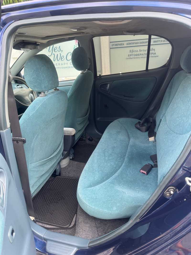 2000 Toyota Vitz 1,0L 2000 Cyprus