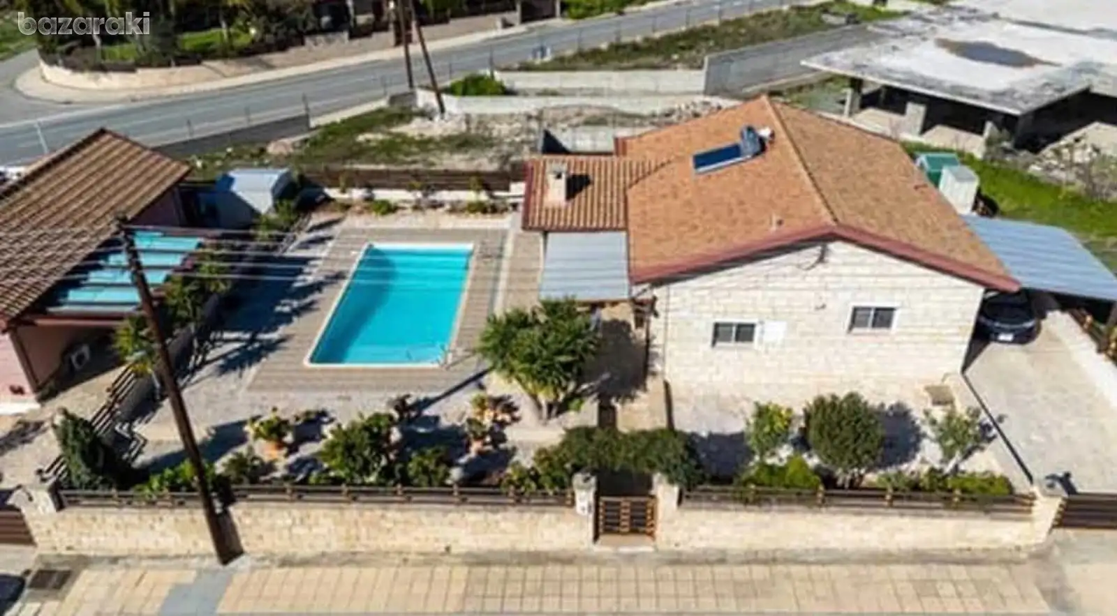 House, 2 bedrooms — 6