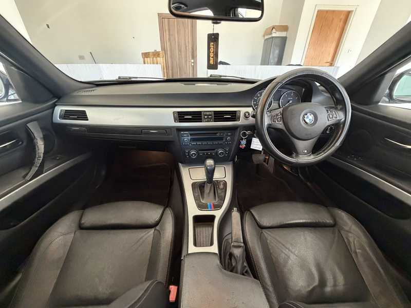 2011 BMW 3-Series 2,0L 2011 Cyprus