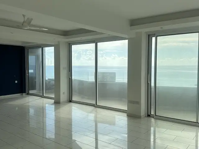 4-bedroom apartment for sale, Limassol — Limassol - Neapolis