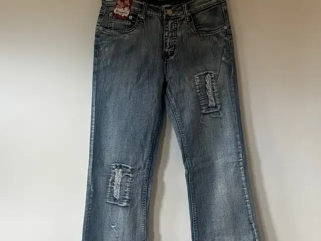 Vintage jeans, Επαρχία Λάρνακας — Αραδίππου - Άγιος Φανούριος