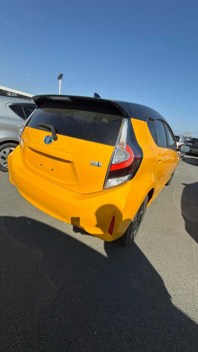 2021 Toyota Aqua 1,5L 2021 Cyprus