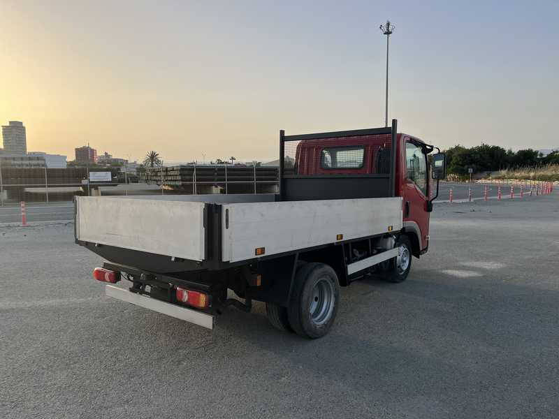 2017 Isuzu Truck 3,0L 2017 Cyprus