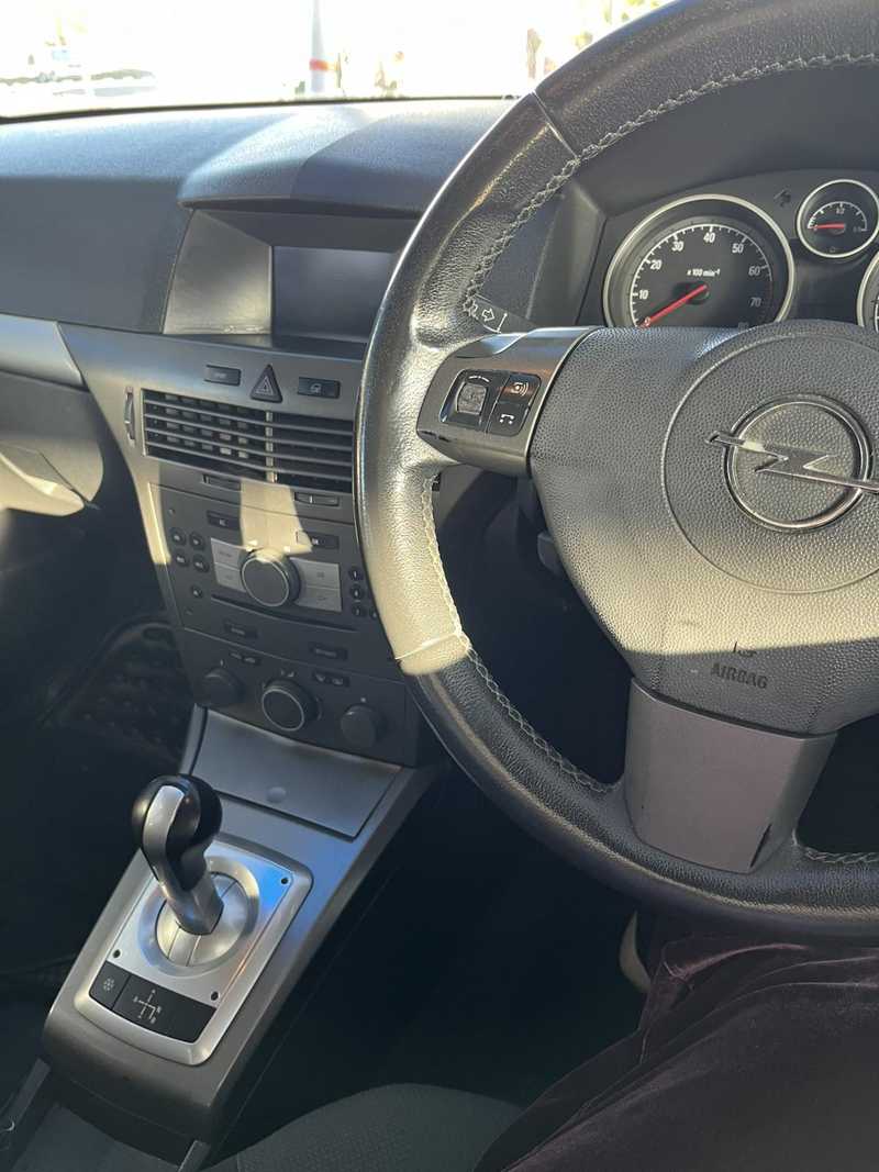 2007 Opel, Vauxhall Astra 1,6L 2007 Cyprus