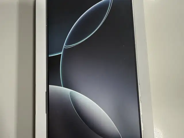 Iphone 16 pro max, Επαρχία Λευκωσίας — Στρόβολος - Σταυρός