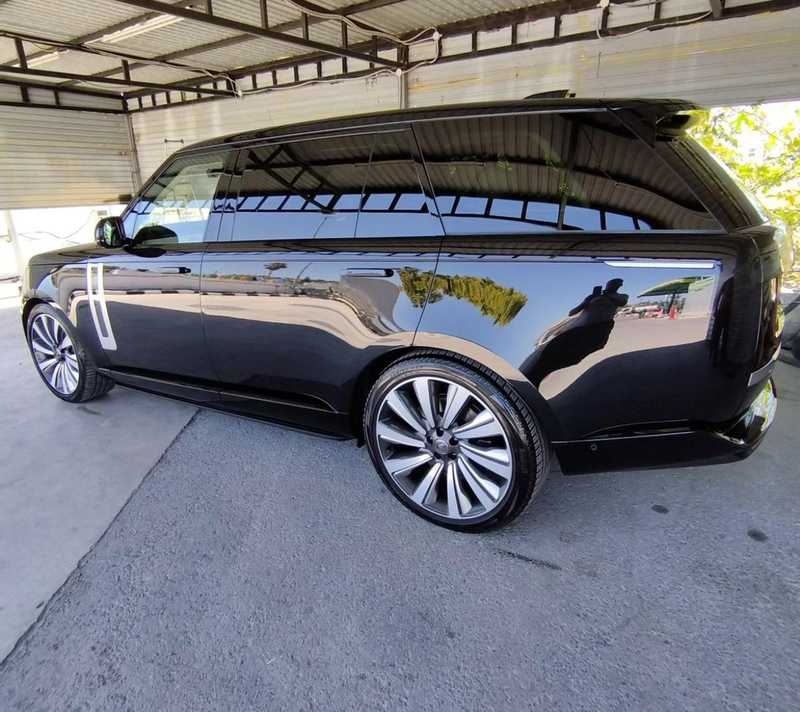 2023 Land Rover Range Rover 4,4L 2023 Cyprus