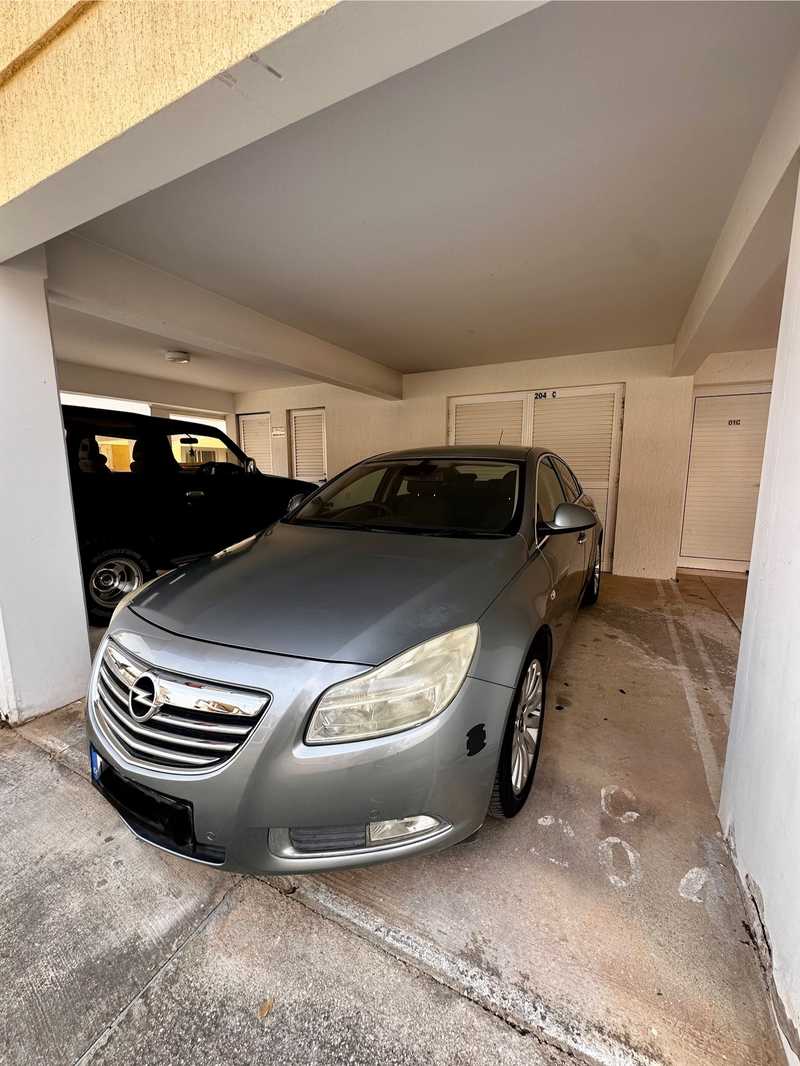 2011 Opel, Vauxhall Insignia 1,6L 2011 Cyprus