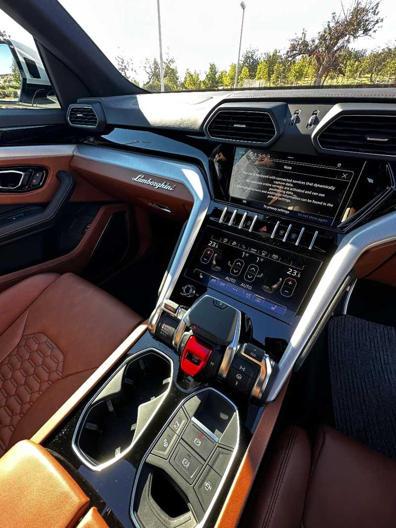 2024 Lamborghini Urus 4,0L 2024 Cyprus