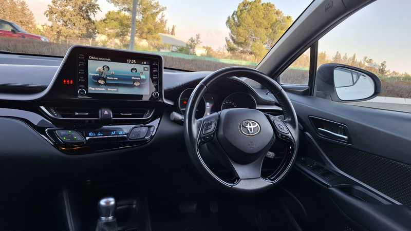 2021 Toyota C-HR 1,8L 2021 Cyprus