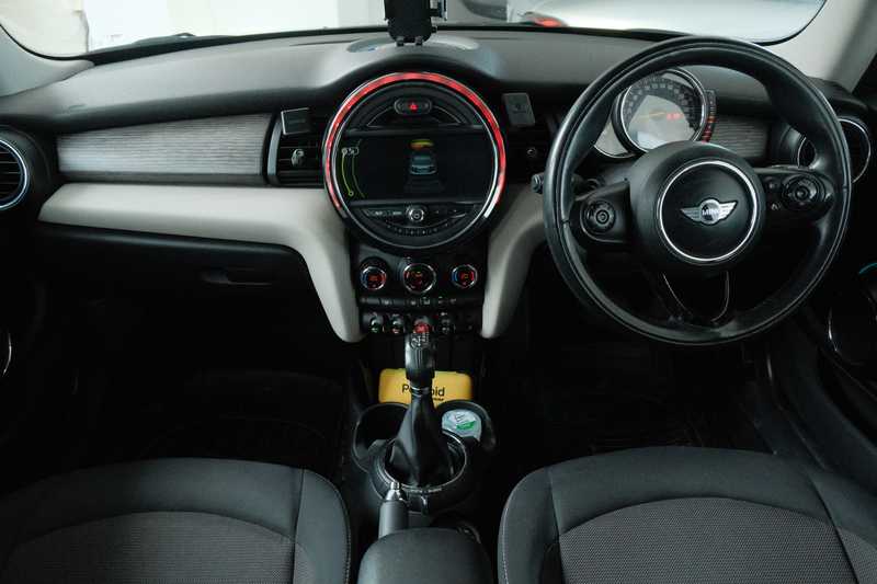 2016 Mini Cooper 1,5L 2016 Cyprus