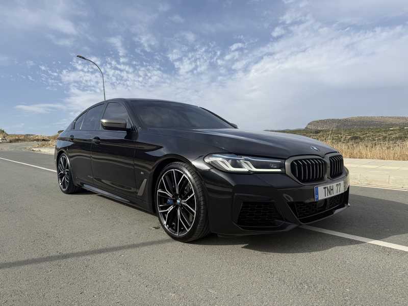 BMW 5-Series 4,4L 2022