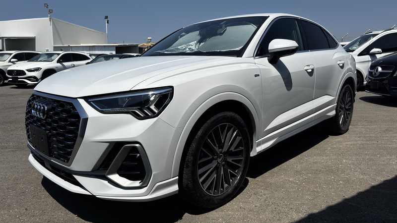 2022 Audi Q3 2,0L 2022 Cyprus