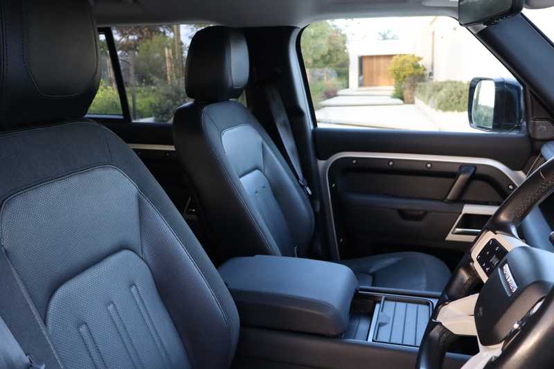 2021 Land Rover Defender 2,0L 2021 Cyprus